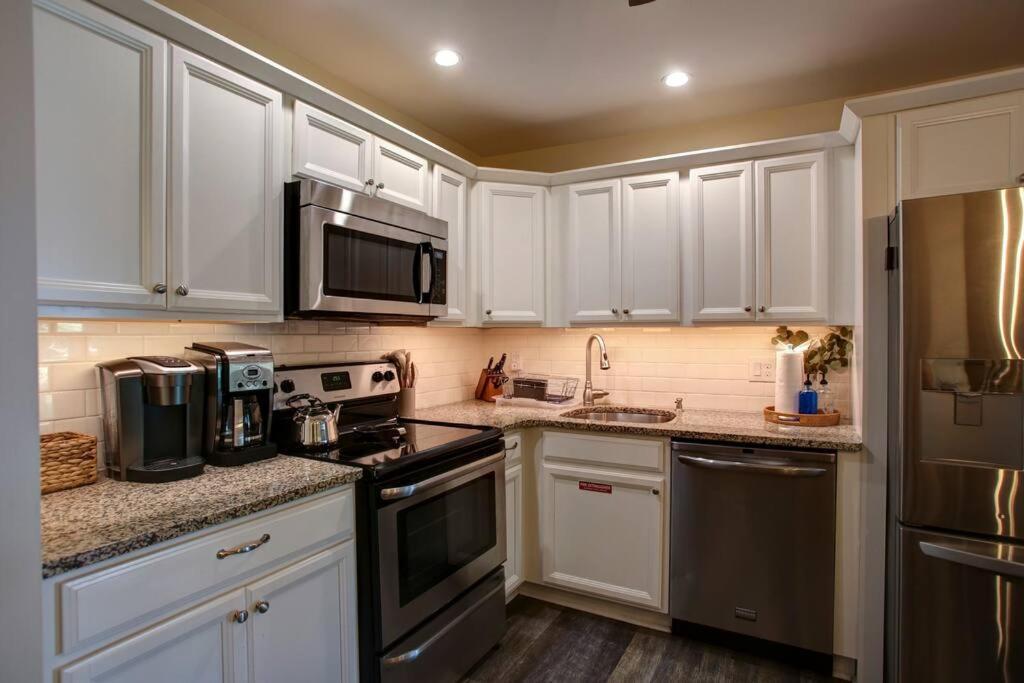 Cape May Classic Design That Is Cozy, Elegant, And Inviting Kültér fotó